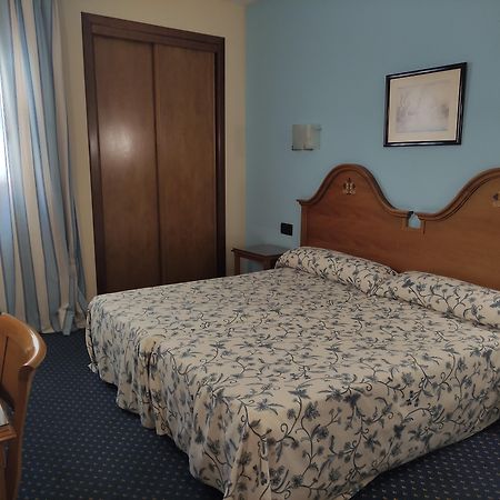 Hotel Ebora By Vivere Stays Talavera de la Reina Bagian luar foto